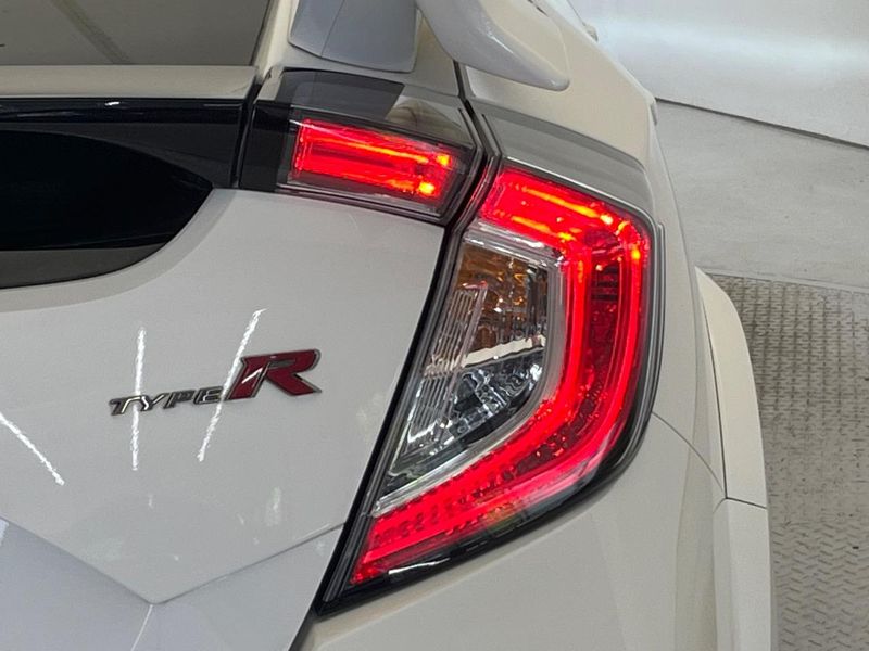 2019 Honda Civic DBA-FK8 (UW-6a939e6cb4b12)[22]