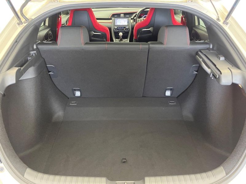 2019 Honda Civic DBA-FK8 (UW-6a939e6cb4b12)[27]