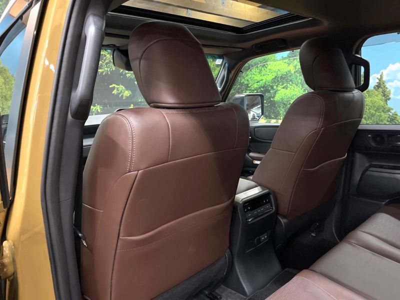 2024 Toyota Land Cruiser 250 3DA-GDJ250W (UW-6a939e7e40530)[8]
