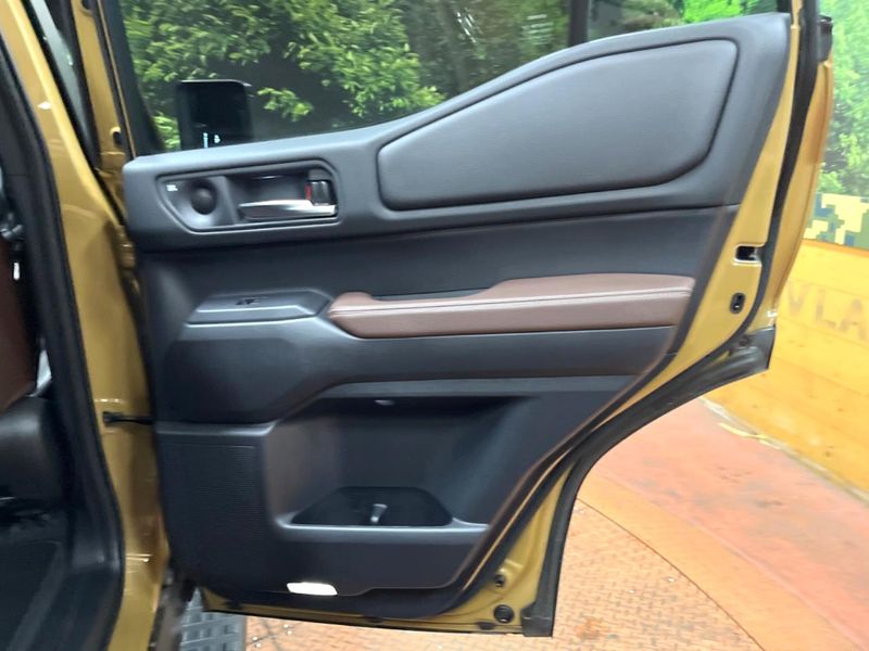 2024 Toyota Land Cruiser 250 3DA-GDJ250W (UW-6a939e7e40530)[20]