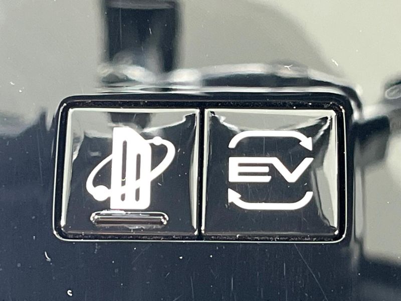 2022 Mitsubishi OUTLANDER PHEV 5LA-GN0W (UW-6a939e984753c)[24]