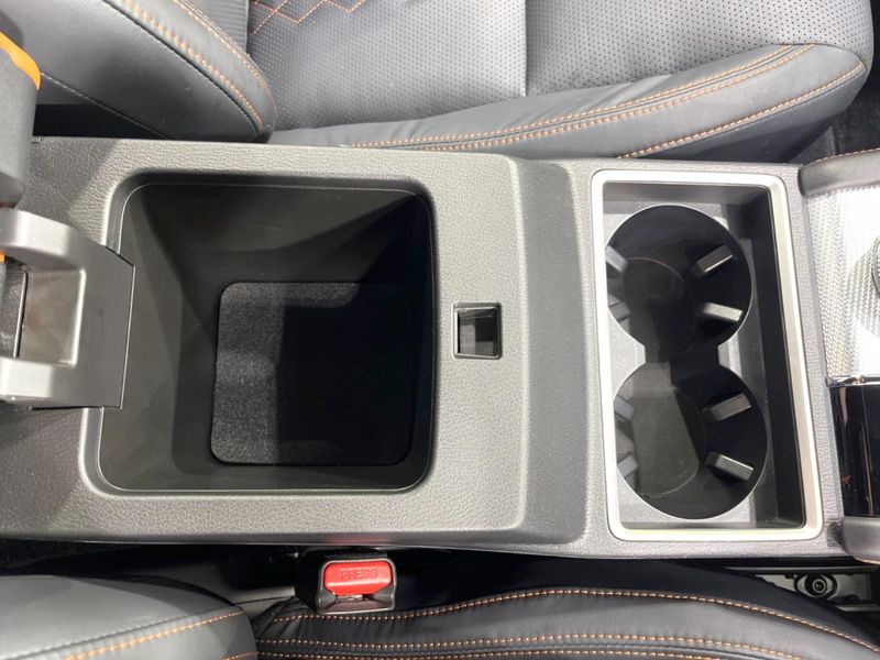 2022 Mitsubishi OUTLANDER PHEV 5LA-GN0W (UW-6a939e984753c)[26]
