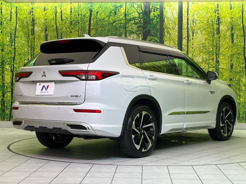 2022 Mitsubishi OUTLANDER PHEV 5LA-GN0W (UW-6a939e9a918fd)[8]