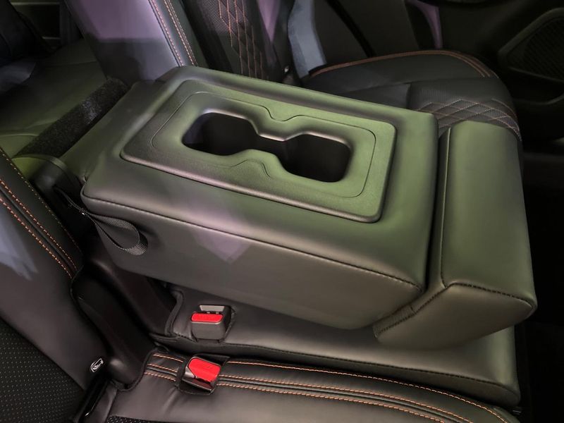 2022 Mitsubishi OUTLANDER PHEV 5LA-GN0W (UW-6a939e9a918fd)[29]