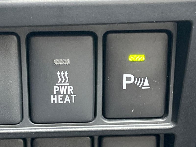 2023 Toyota Hilux 3DF-GUN125 (UW-6a939eb5a1980)[12]