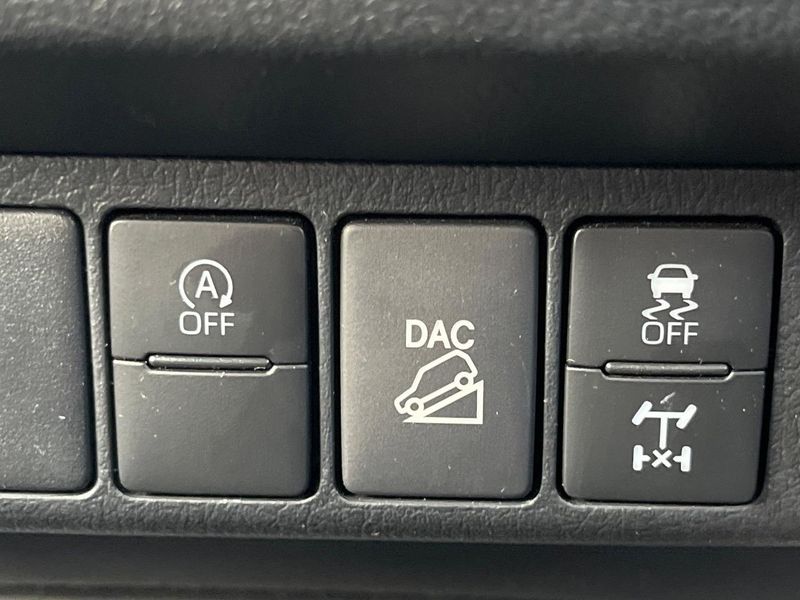 2023 Toyota Hilux 3DF-GUN125 (UW-6a939eb5a1980)[17]