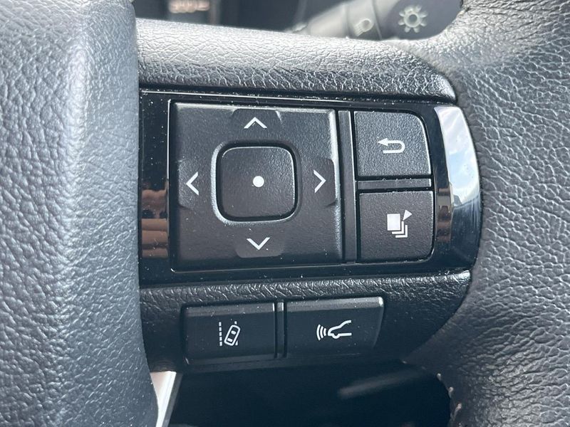 2023 Toyota Hilux 3DF-GUN125 (UW-6a939eb5a1980)[8]