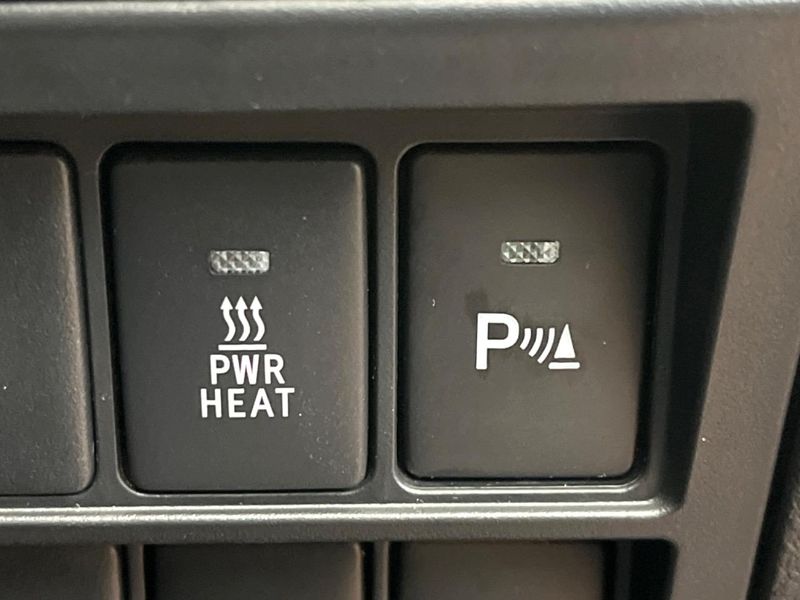 2024 Toyota Hilux 3DF-GUN125 (UW-6a939eb6727f2)[13]