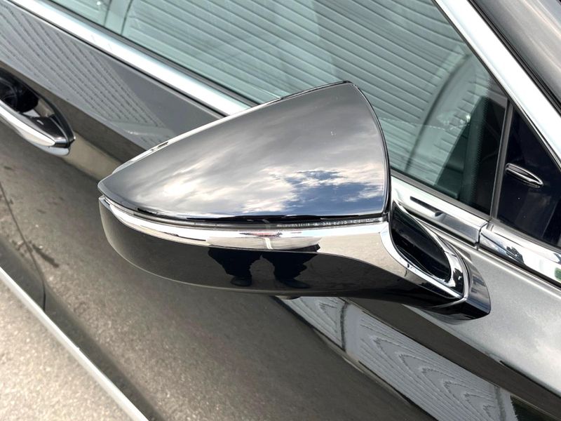 2018 Lexus LS DAA-GVF50 (UW-6a939eb76de0c)[23]