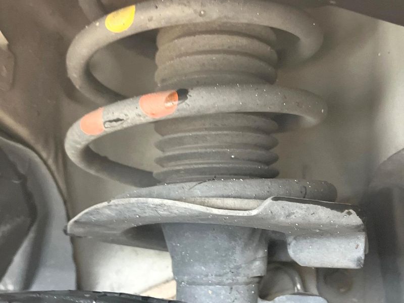 2016 Nissan Serena DAA-HFC26 (UW-6a939ed47e4ab)[6]