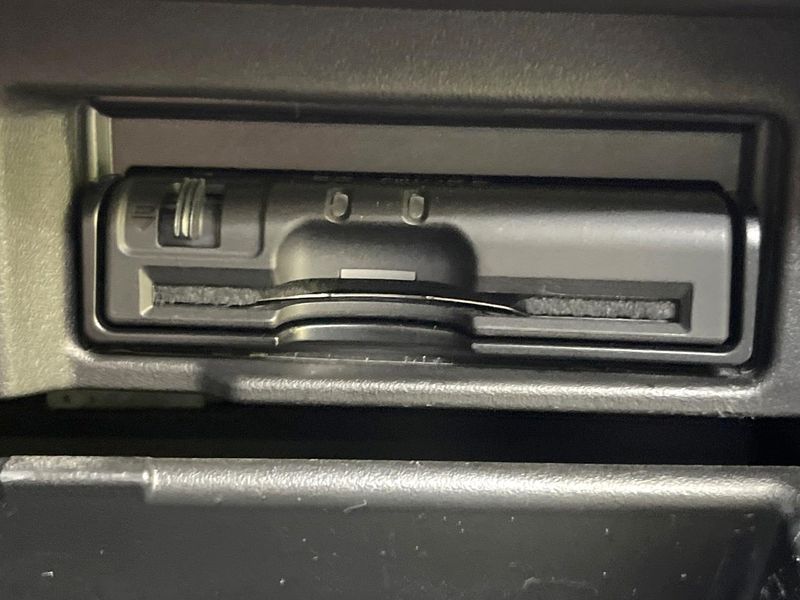 2016 Nissan Serena DAA-HFC26 (UW-6a939ed47e4ab)[19]