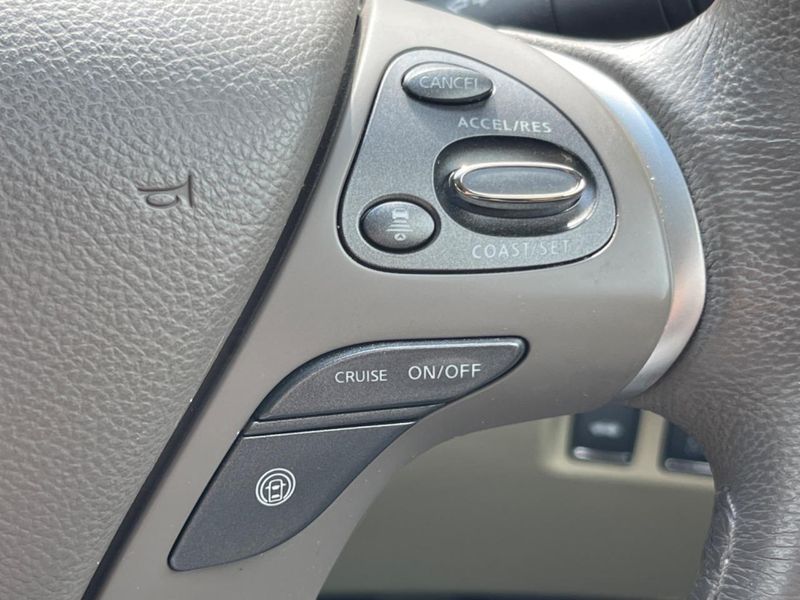 2016 Nissan FUGA HYBRID DAA-HY51 (UW-6a939ee0efc10)[21]