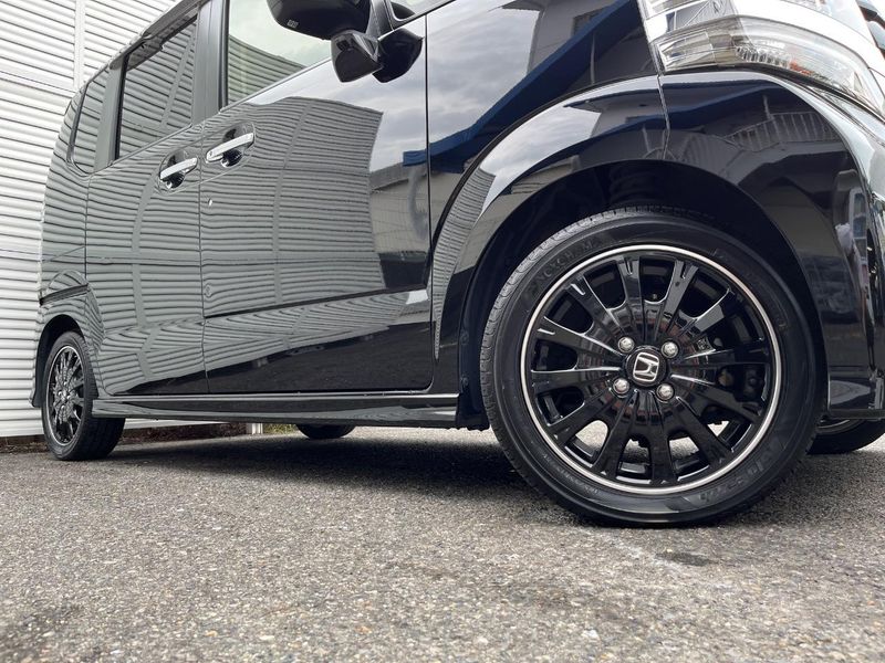 2017 Honda N-BOX CUSTOM DBA-JF1 (UW-6a939f035e110)[8]