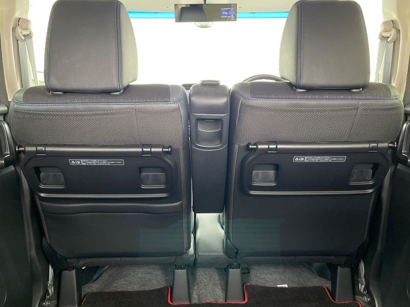 2017 Honda N-BOX CUSTOM DBA-JF1 (UW-6a939f035e110)[21]