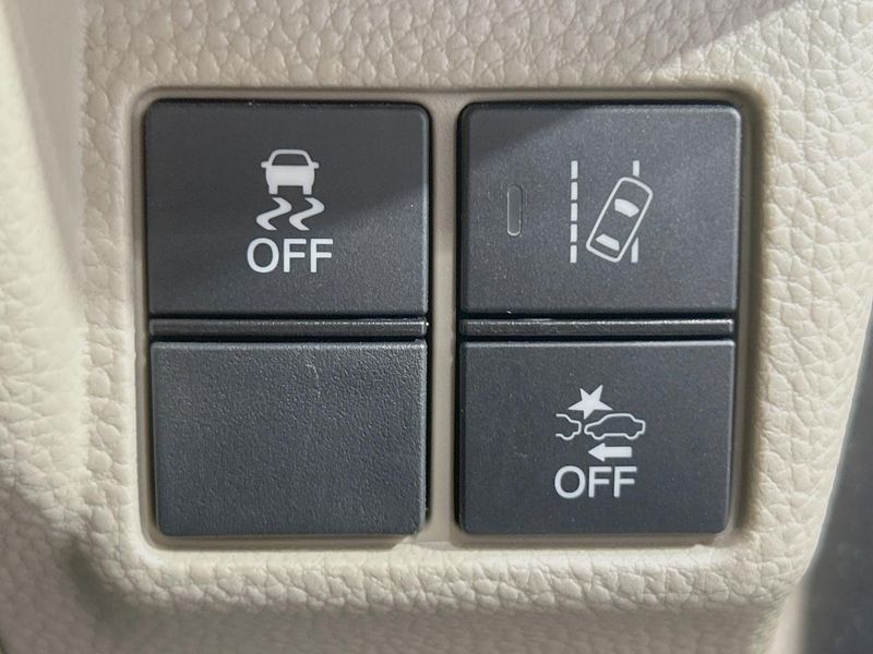 2018 Honda N-BOX DBA-JF3 (UW-6a939f086f485)[19]