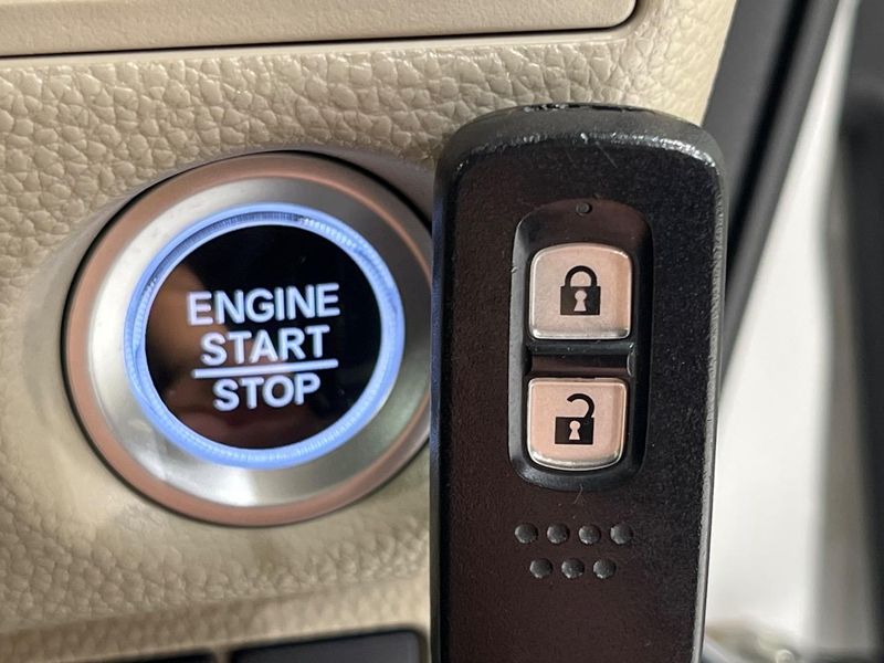 2018 Honda N-BOX DBA-JF3 (UW-6a939f0882bd1)[26]