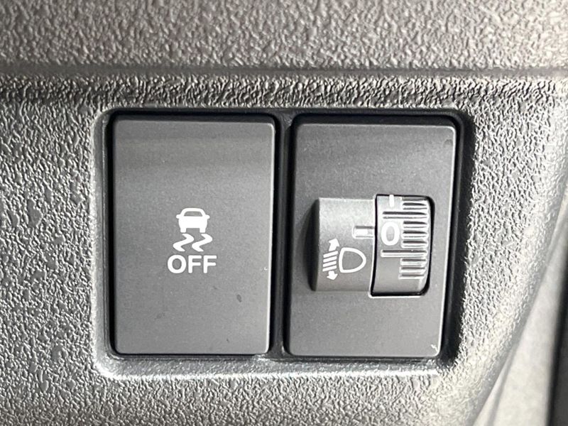 2024 Honda N-BOX CUSTOM 6BA-JF5 (UW-6a939f390a553)[9]