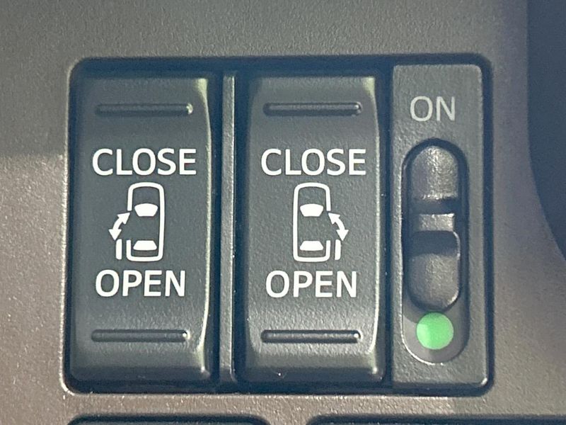 2018 Toyota Roomy DBA-M900A (UW-6a939fcbe2f29)[17]