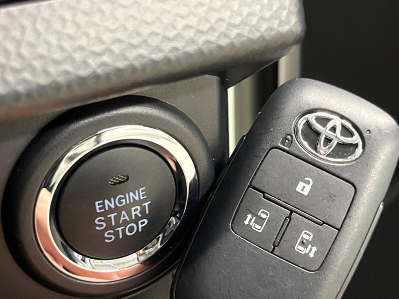 2021 Toyota Roomy 4BA-M900A (UW-6a939fd1e753e)[5]