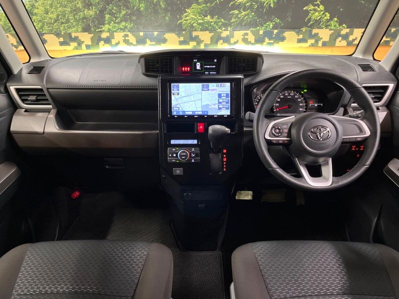 2022 Toyota Roomy 5BA-M900A (UW-6a939fd47abe4)[17]