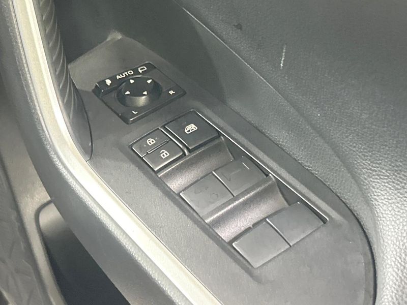 2021 Toyota RAV4 6BA-MXAA54 (UW-6a93a05984e32)[15]