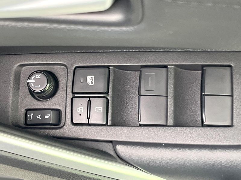 2024 Toyota Corolla Cross 4BA-MXGA10 (UW-6a93a05d16085)[12]