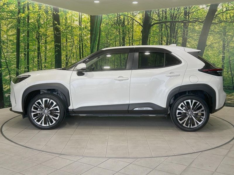 2021 Toyota Yaris Cross 6AA-MXPJ10 (UW-6a93a0653d6a4)[8]
