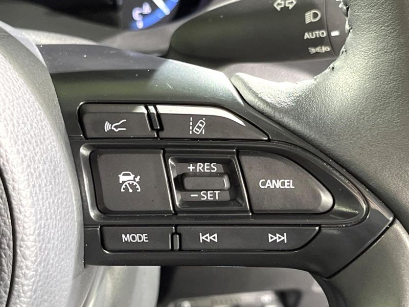2023 Toyota Yaris Cross 6AA-MXPJ10 (UW-6a93a06ca7e1a)[12]