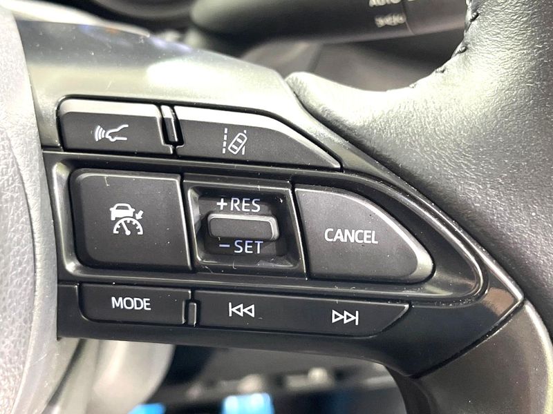 2023 Toyota Yaris Cross 6AA-MXPJ15 (UW-6a93a07244f0f)[29]