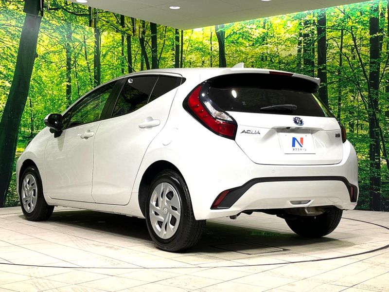 2023 Toyota Aqua 6AA-MXPK11 (UW-6a93a076514a1)[24]