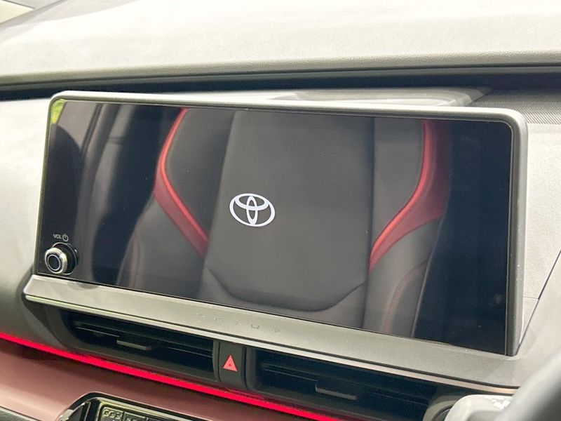 2025 Toyota Prius 6AA-MXWH60 (UW-6a93a0984d459)[21]