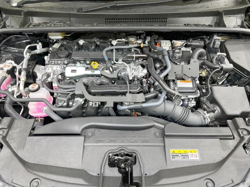 2025 Toyota Prius 6AA-MXWH60 (UW-6a93a0984d459)[4]