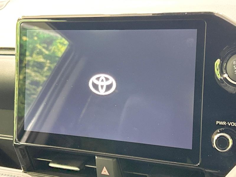2024 Toyota Voxy 6BA-MZRA90W (UW-6a93a0a31ee51)[21]