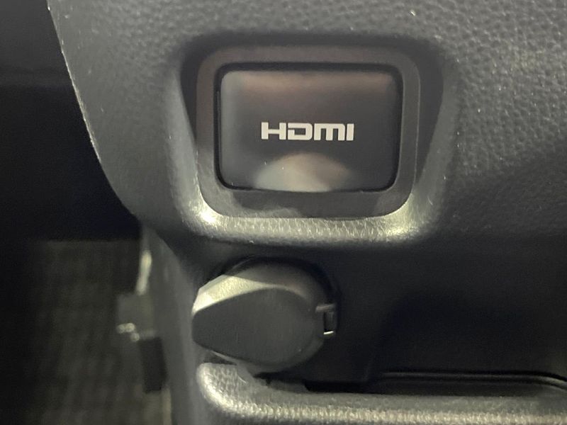 2024 Toyota Voxy 6BA-MZRA90W (UW-6a93a0a3be366)[23]
