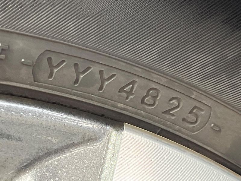 2025 Toyota Voxy 6BA-MZRA90W (UW-6a93a0a680b83)[19]