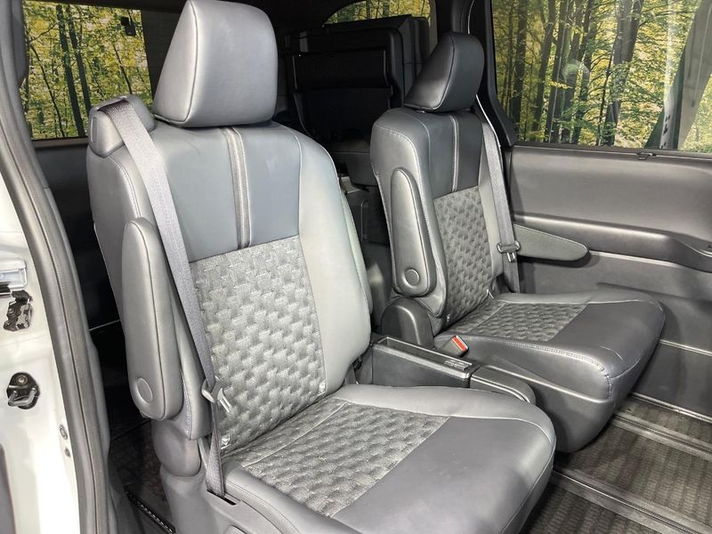 2025 Toyota Voxy 6BA-MZRA90W (UW-6a93a0a680b83)[23]