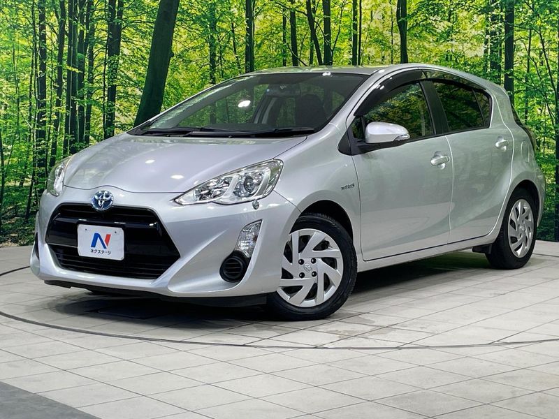 2015 Toyota Aqua DAA-NHP10 (UW-6a93a0b71d2c7)[0]