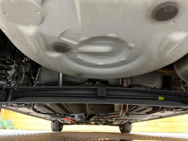 2018 Toyota Sienta DAA-NHP170G (UW-6a93a0bfaf55e)[27]