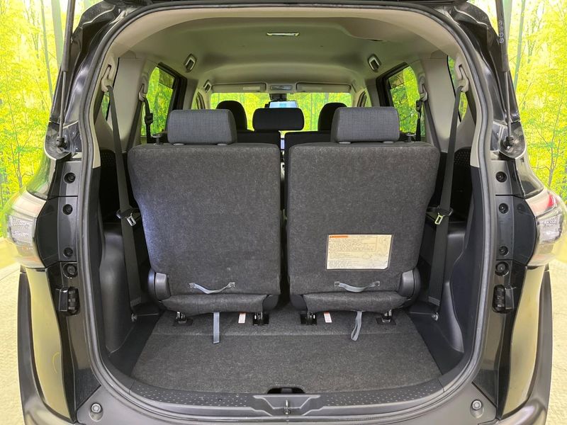 2015 Toyota Sienta DBA-NSP170G (UW-6a93a0c4b012f)[27]