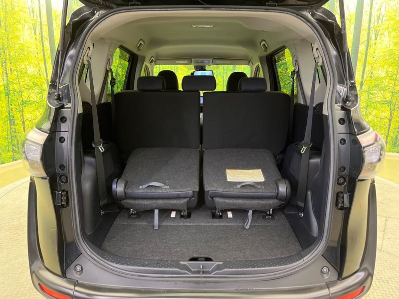 2015 Toyota Sienta DBA-NSP170G (UW-6a93a0c4b012f)[28]