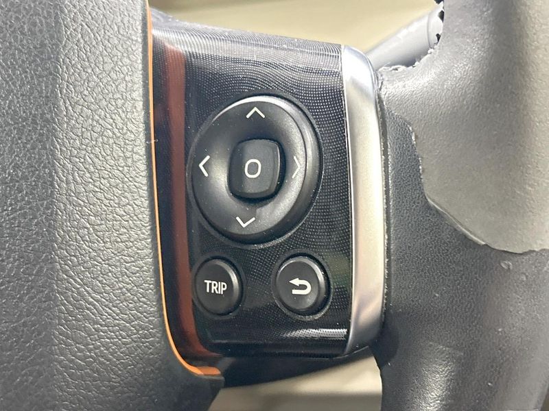 2016 Toyota Sienta DBA-NSP170G (UW-6a93a0c6408cd)[29]