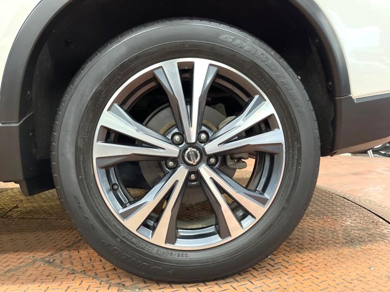2019 Nissan X-Trail DBA-NT32 (UW-6a93a0d064d0b)[10]