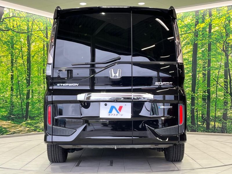 2017 Honda Stepwgn Spada 6AA-RP5 (UW-6a93a0de1938c)[20]