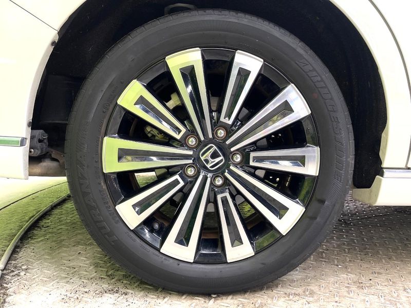 2022 Honda Step Wagon 6AA-RP8 (UW-6a93a0dfd8076)[12]