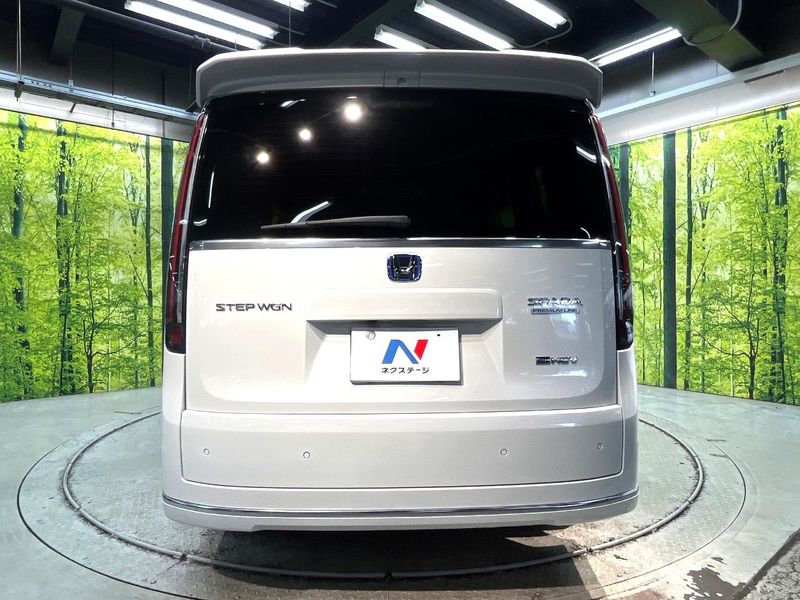 2022 Honda Step Wagon 6AA-RP8 (UW-6a93a0dfd8076)[27]