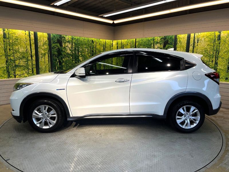 2017 Honda Vezel DAA-RU3 (UW-6a93a0e78c71c)[12]