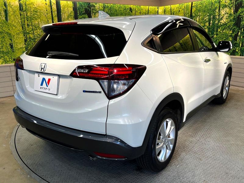 2017 Honda Vezel DAA-RU3 (UW-6a93a0e78c71c)[9]