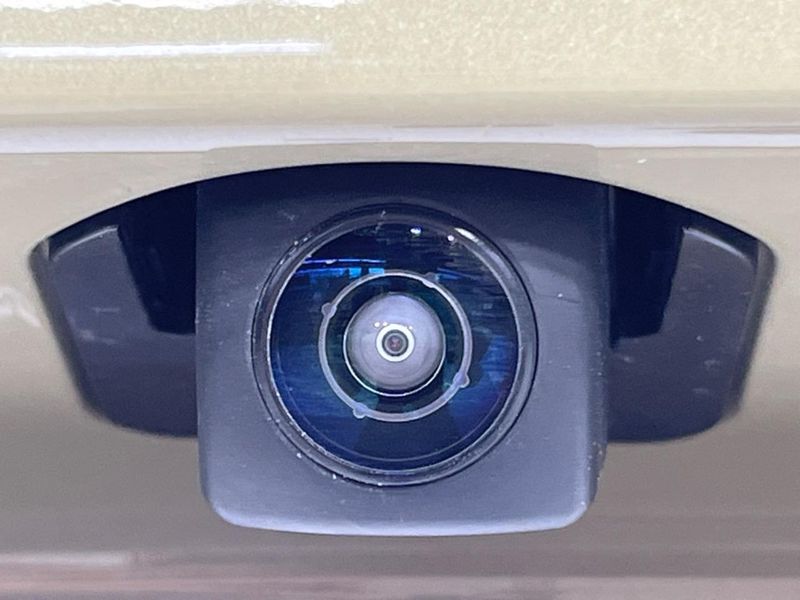 2022 Honda Vezel 6AA-RV5 (UW-6a93a0efc5486)[19]