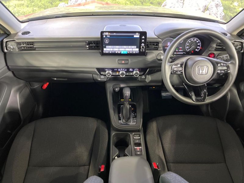 2022 Honda Vezel 6AA-RV5 (UW-6a93a0efc5486)[25]