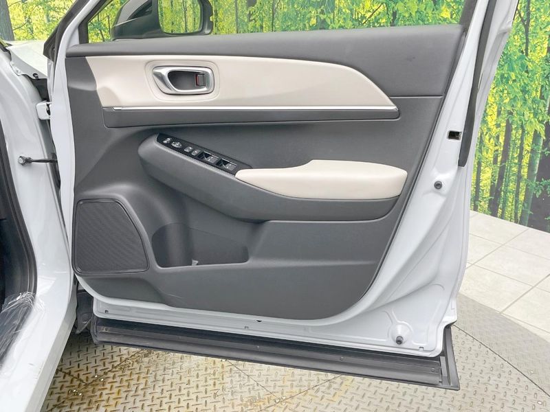 2022 Honda Vezel 6AA-RV5 (UW-6a93a0f096d00)[26]